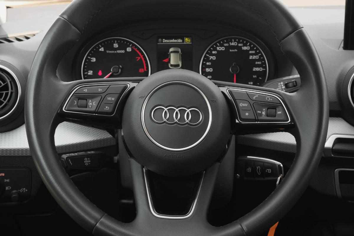 audi-q2-30-tfsi-2023-gasolina-999cc