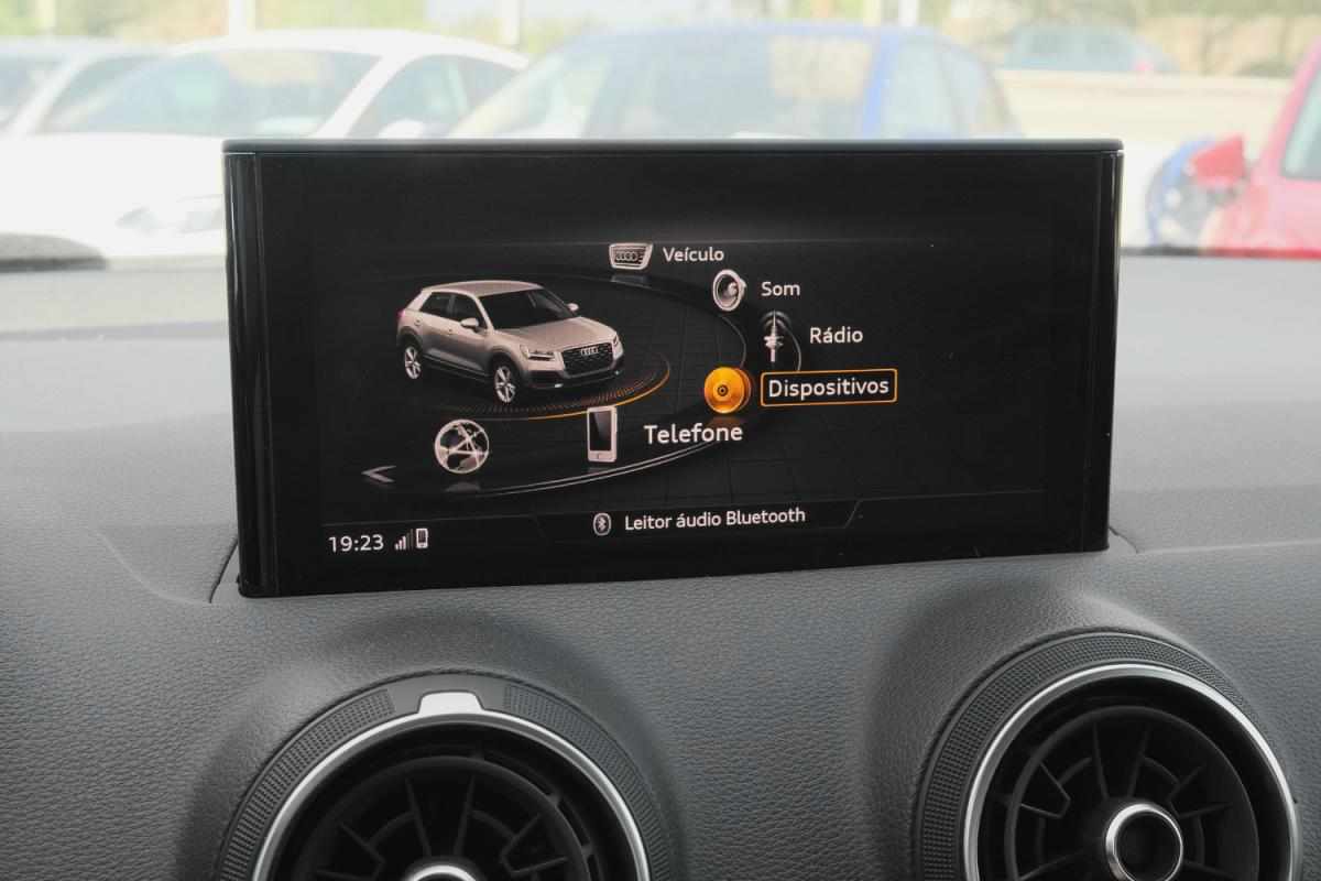 audi-q2-30-tfsi-2023-gasolina-999cc