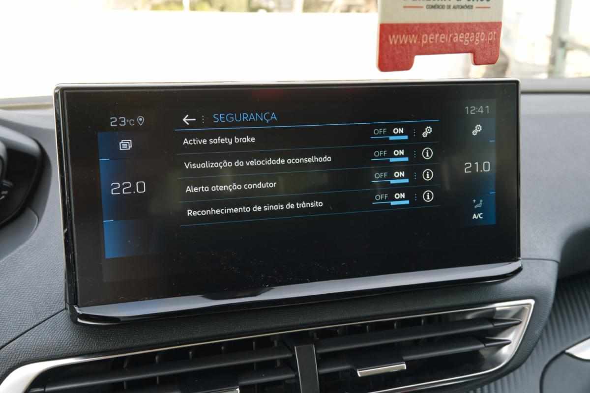 peugeot-3008-1-5-bluehdi-2023-diesel-1499cc