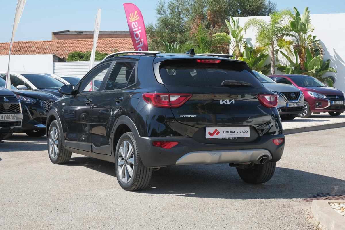 kia-stonic-1-2-mpi-2024-gasolina-1197cc