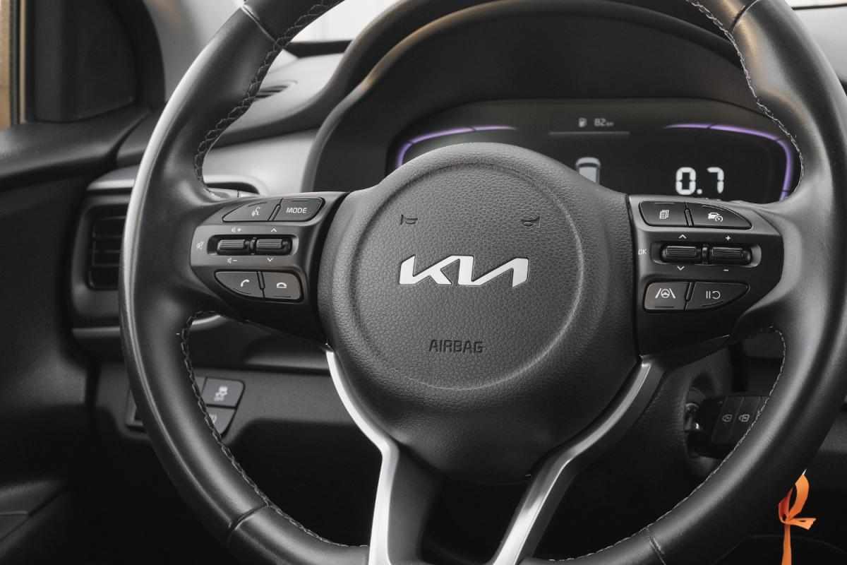 kia-stonic-1-2-mpi-2024-gasolina-1197cc