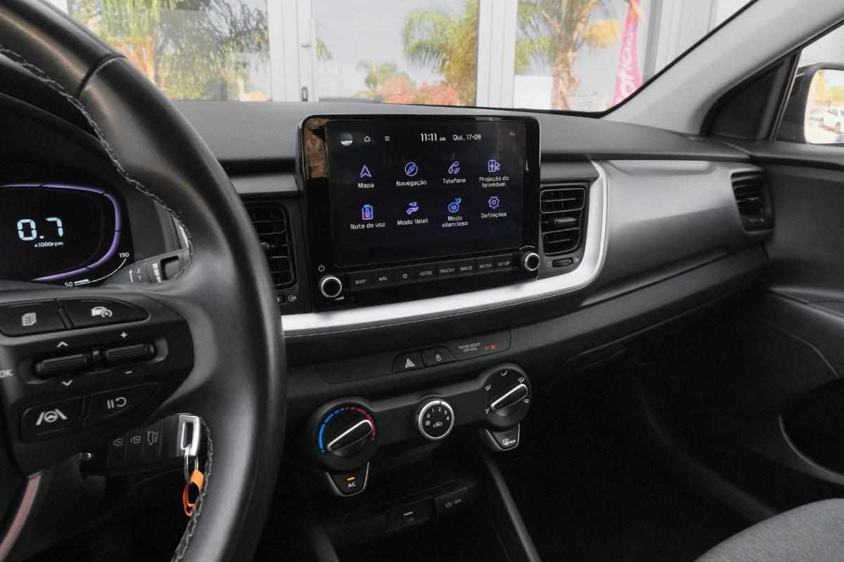 kia-stonic-1-2-mpi-2024-gasolina-1197cc