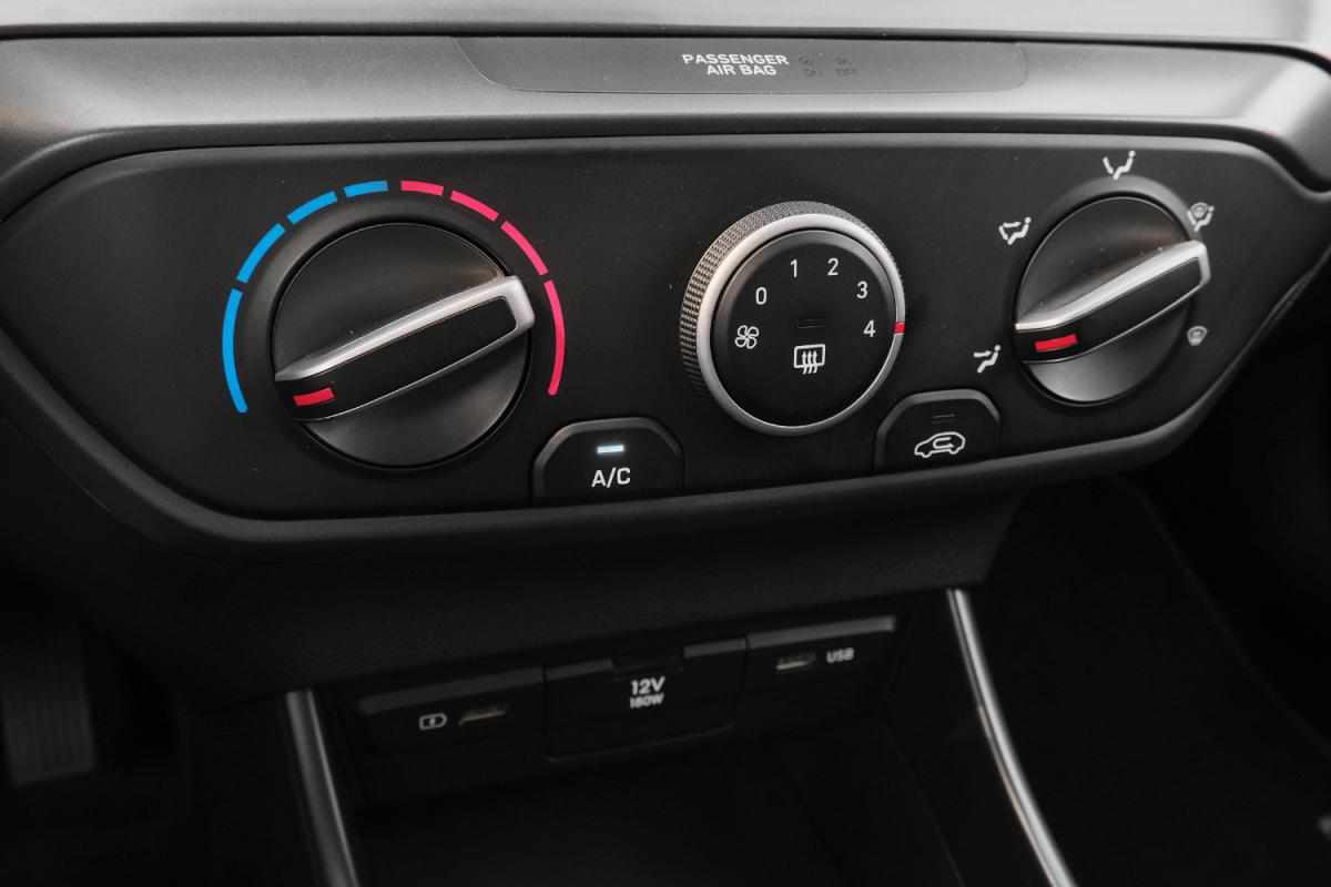 hyundai-i20-1-2-mpi-2023-gasolina-1197cc