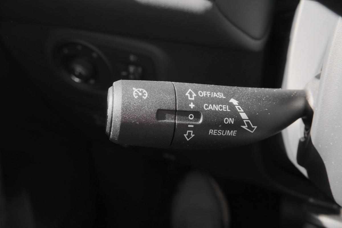 mg-zs-1-0-t-gdi-2025-gasolina-999cc