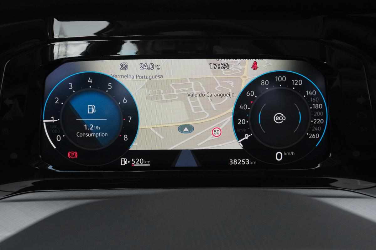 volkswagen-golf-1-0-tsi-bluemotion-2023-gasolina-999cc