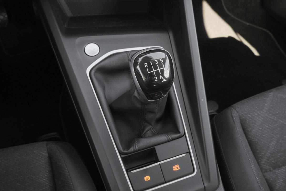 volkswagen-golf-1-0-tsi-bluemotion-2023-gasolina-999cc