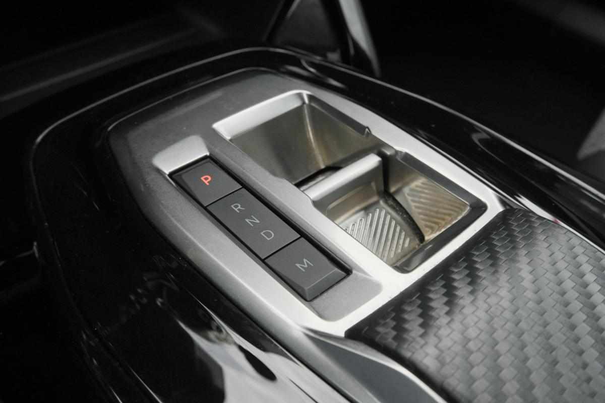 peugeot-2008-1-2-puretech-2024-gasolina-1199cc