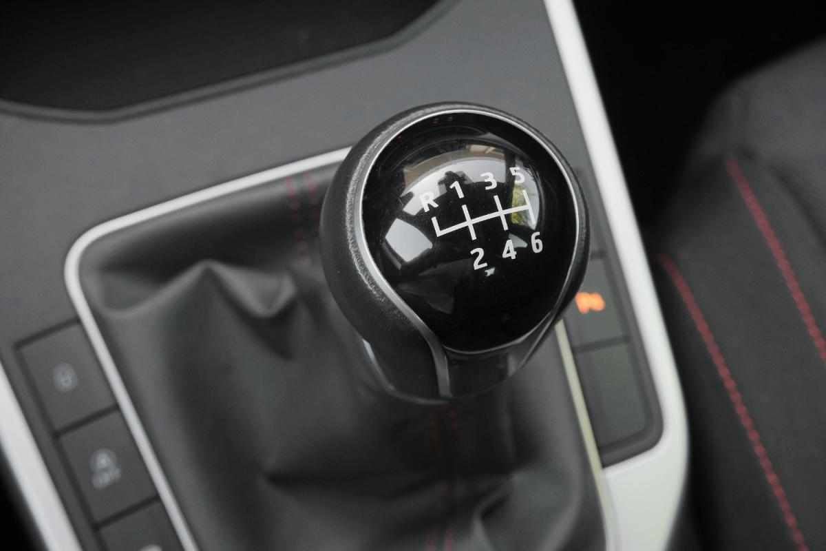 seat-arona-1-0-tsi-2022-gasolina-999cc