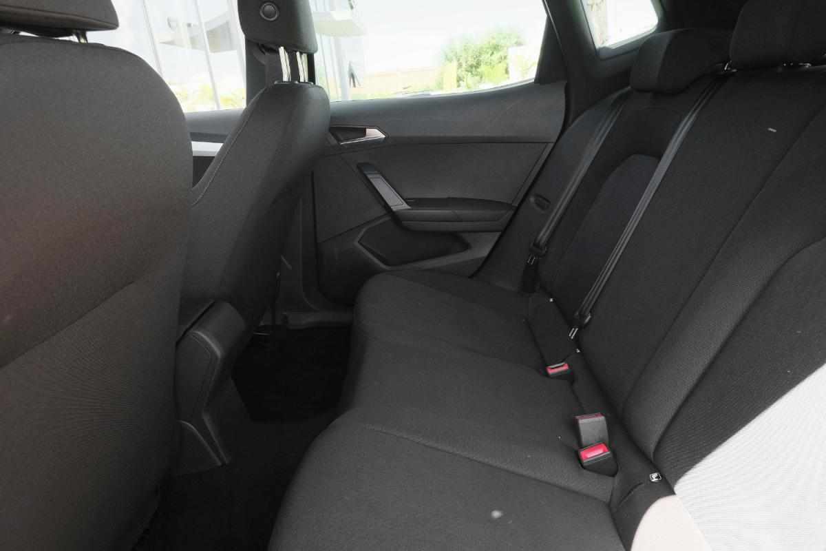 seat-arona-1-0-tsi-2022-gasolina-999cc