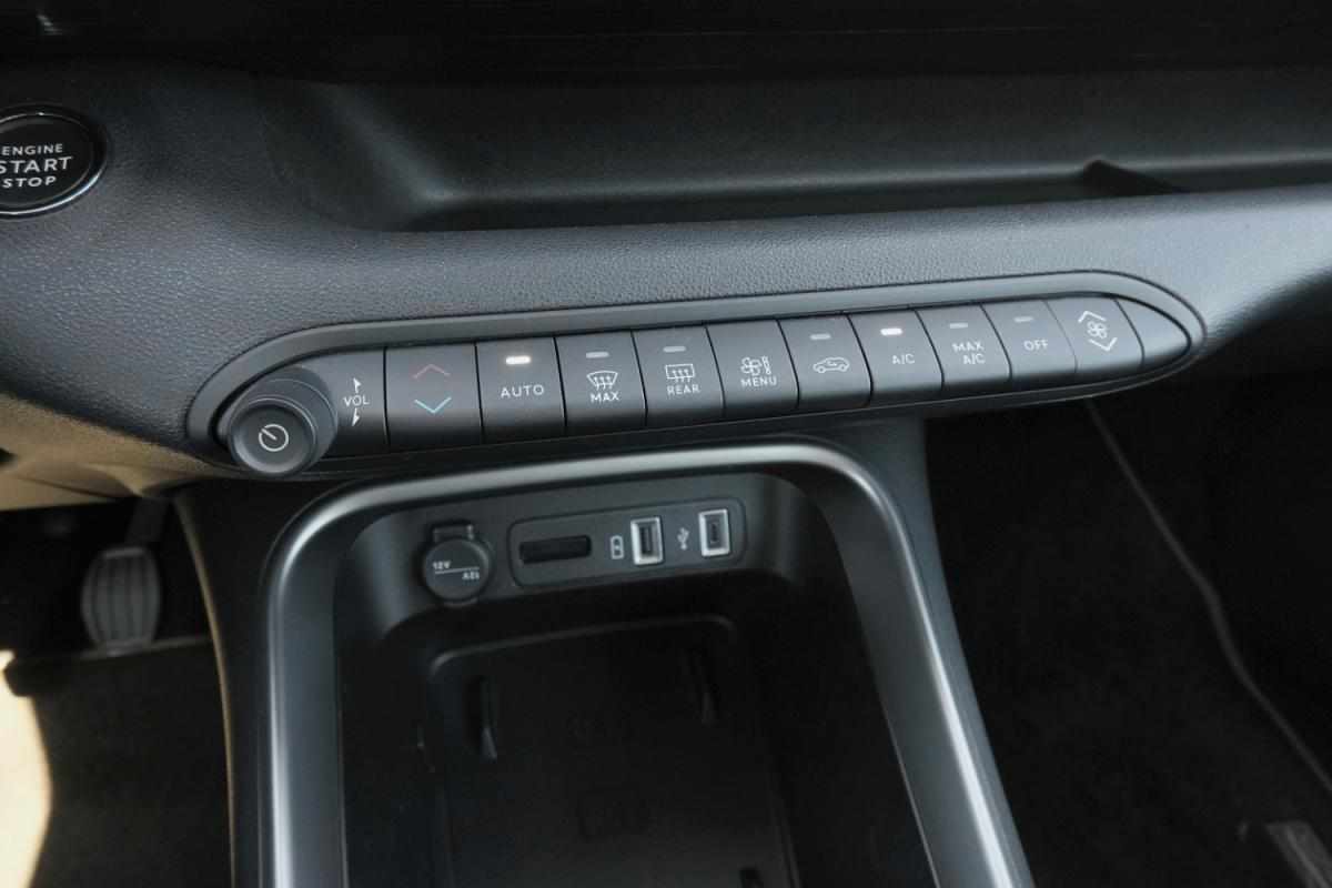 jeep-avenger-1-2-puretech-2024-gasolina-1199cc