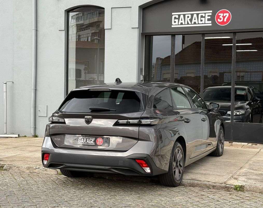 peugeot-308-sw-2022-diesel-1499cc