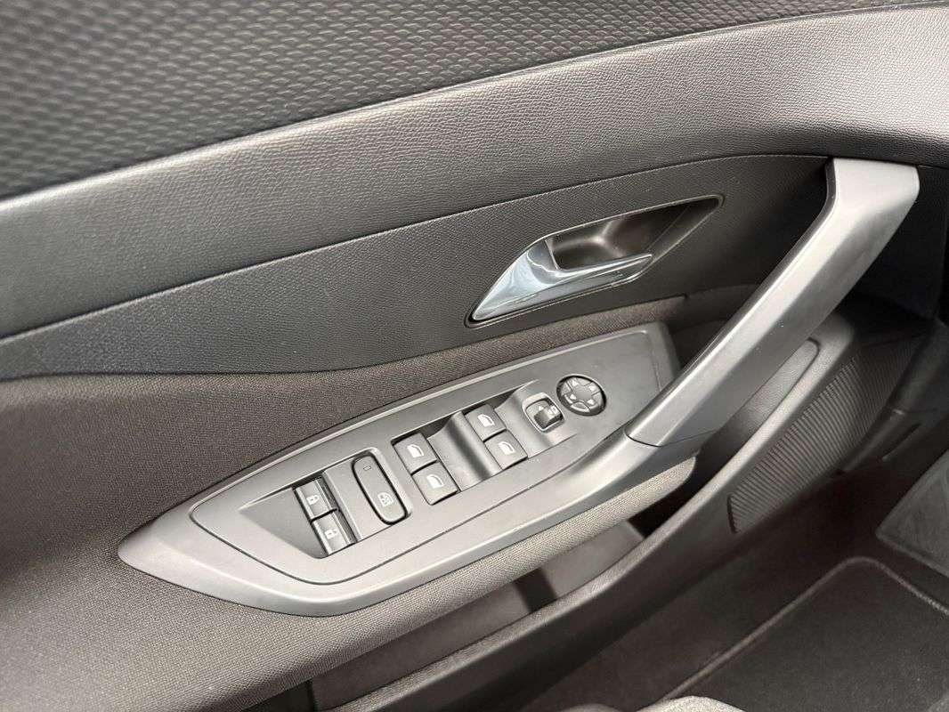 peugeot-308-sw-2022-diesel-1499cc