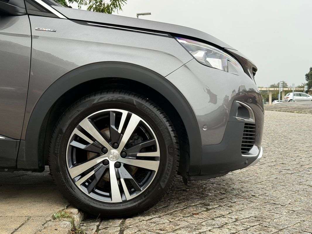 peugeot-5008-2018-diesel-1499cc