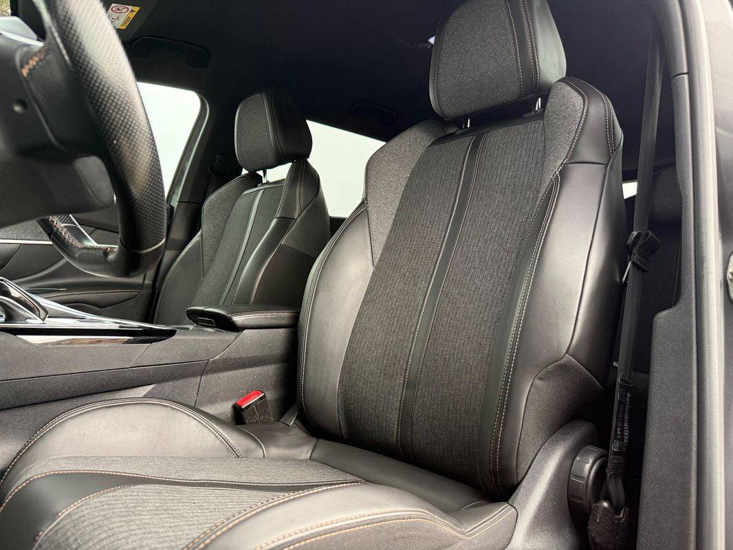 peugeot-5008-2018-diesel-1499cc