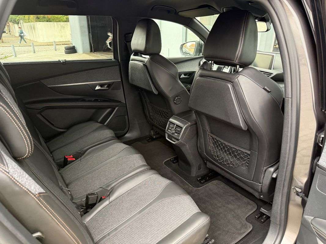 peugeot-5008-2018-diesel-1499cc
