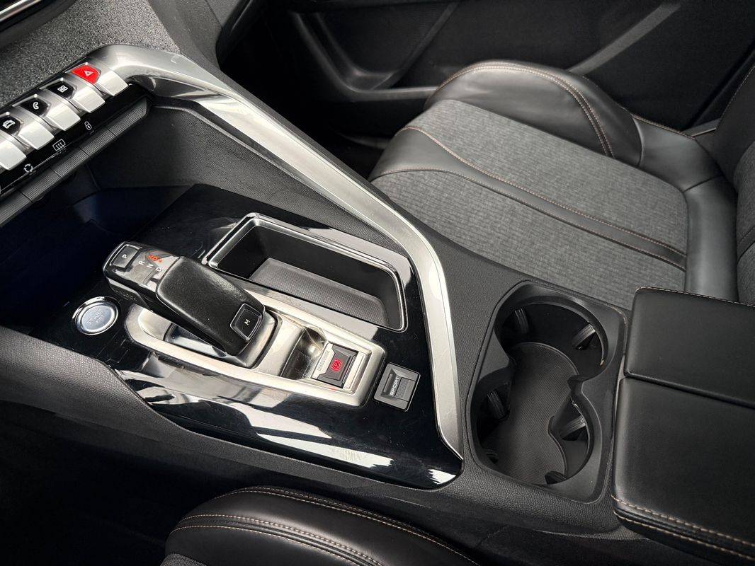 peugeot-5008-2018-diesel-1499cc