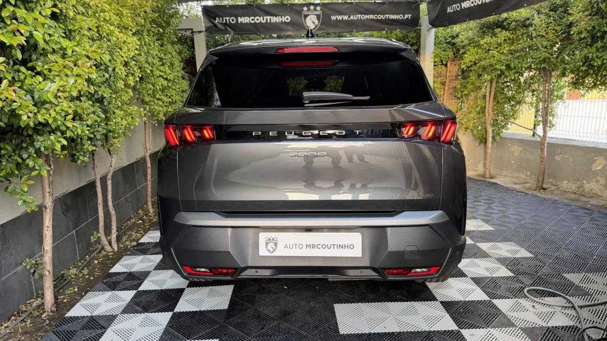 peugeot-5008-2025-gasolina-1199cc