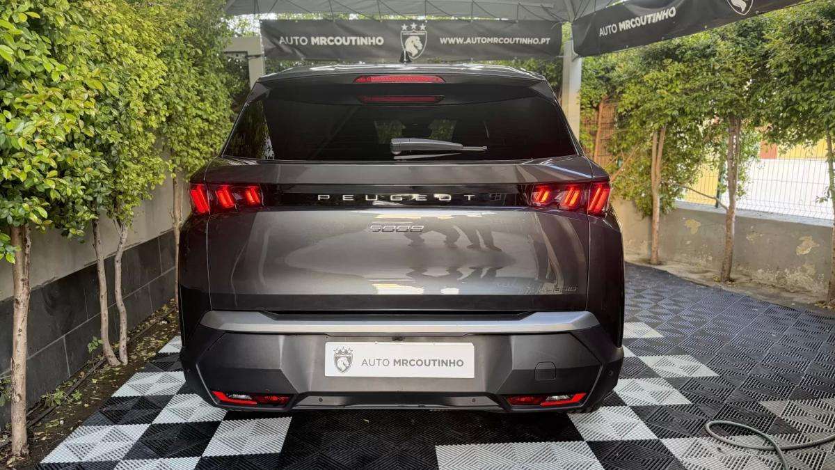 peugeot-5008-2025-gasolina-1199cc