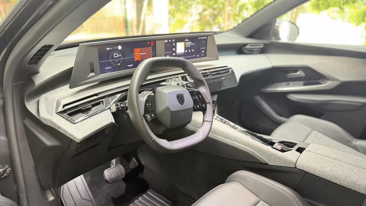peugeot-5008-2025-gasolina-1199cc