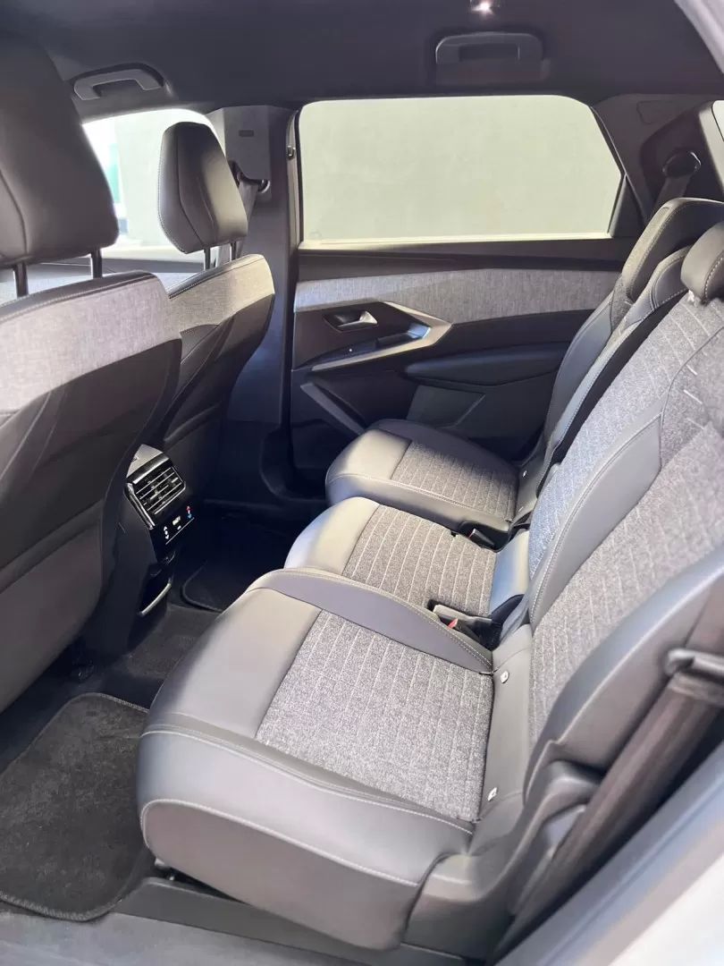 peugeot-5008-2025-gasolina-1199cc