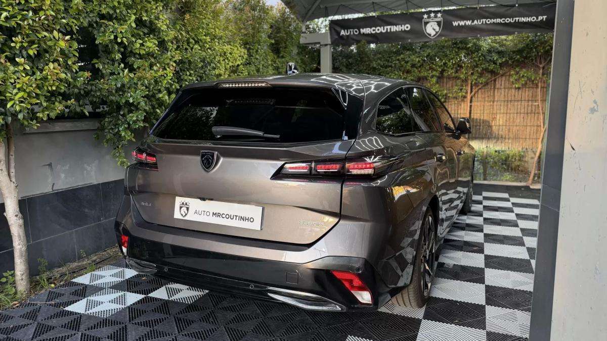 peugeot-308-sw-2022-hibrido-1598cc