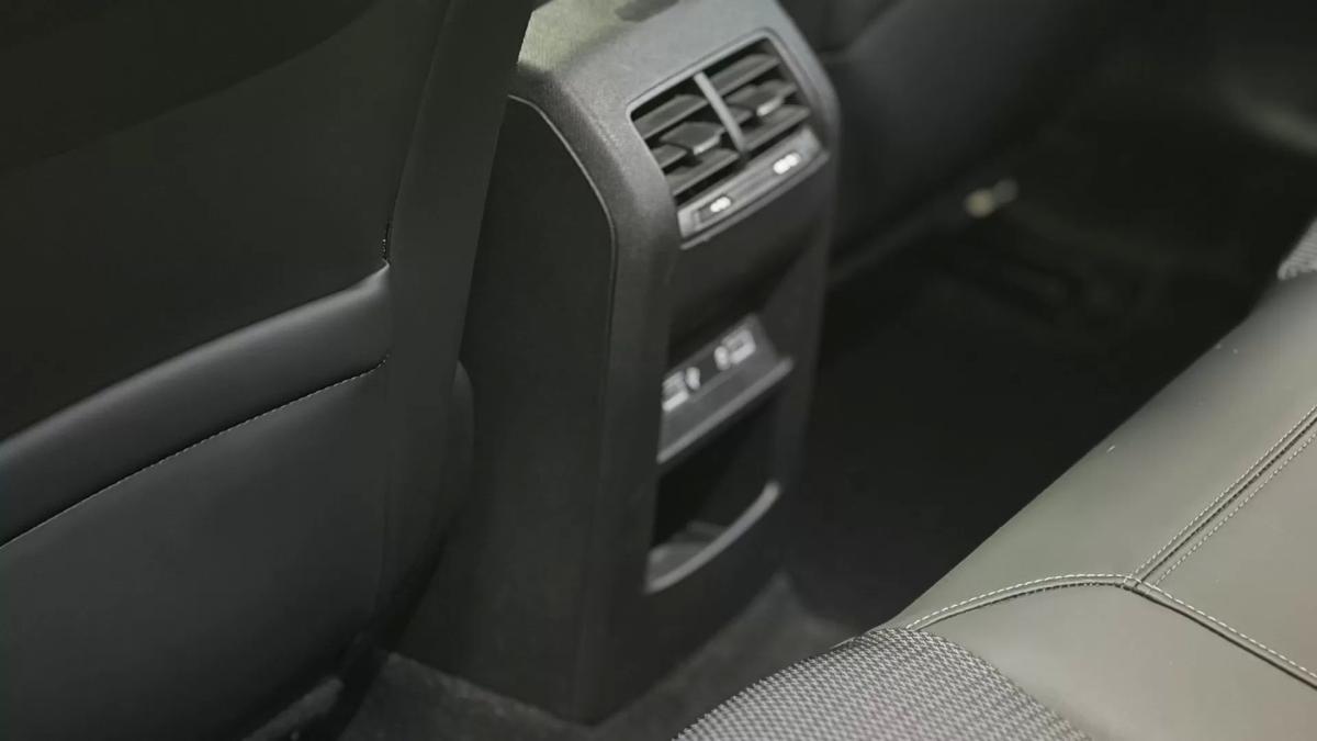 peugeot-308-sw-2022-hibrido-1598cc