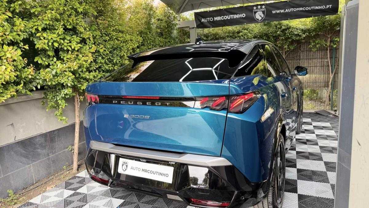 peugeot-e-3008-2024-eletrico-200cc