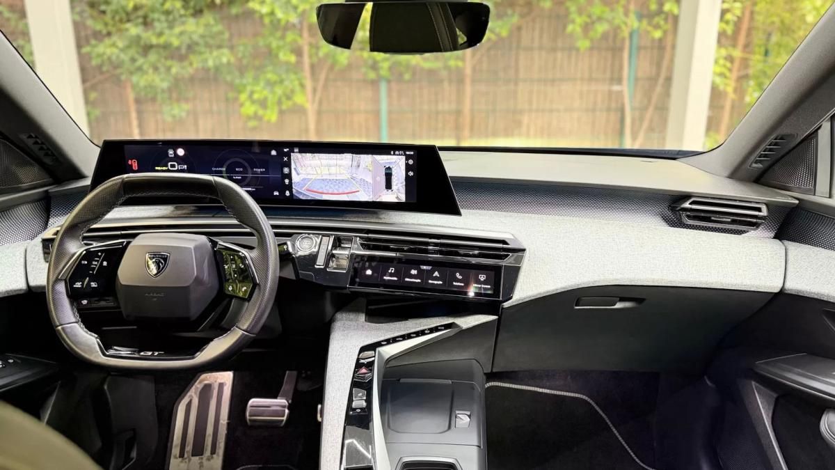 peugeot-e-3008-2024-eletrico-200cc