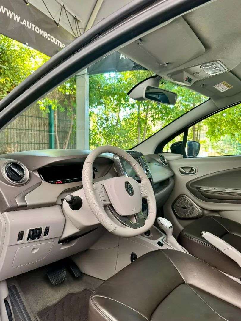 renault-zoe-2017-eletrico-200cc