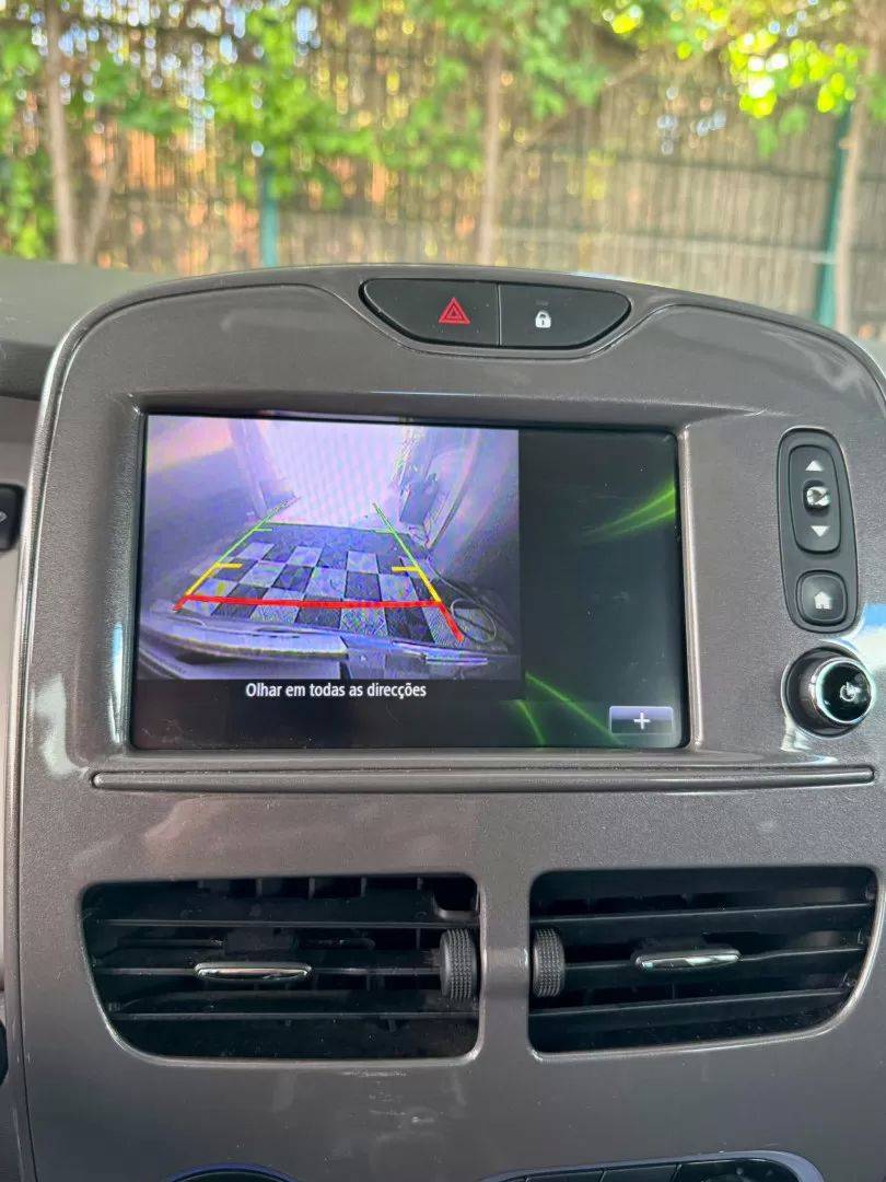 renault-zoe-2017-eletrico-200cc