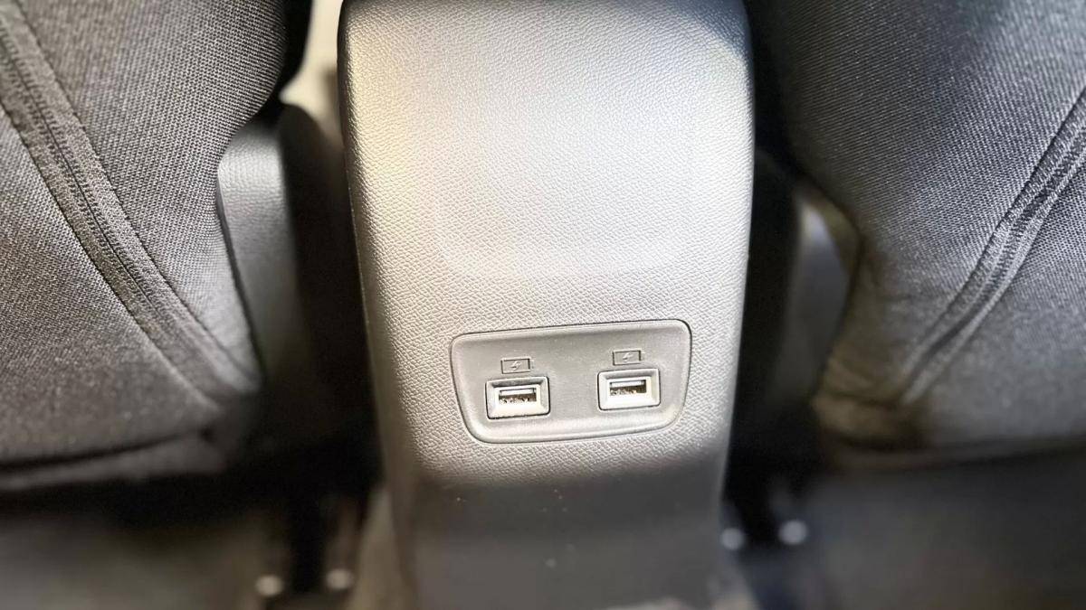 peugeot-e-208-2024-eletrico-200cc