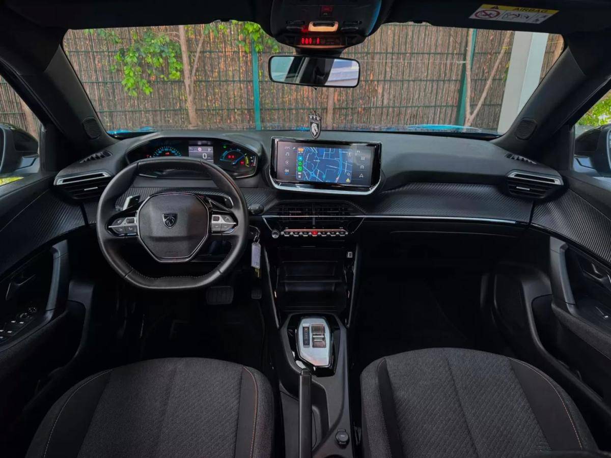 peugeot-2008-2025-gasolina-1199cc