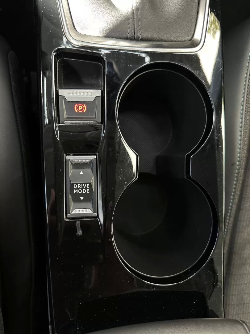 peugeot-208-2023-gasolina-1199cc