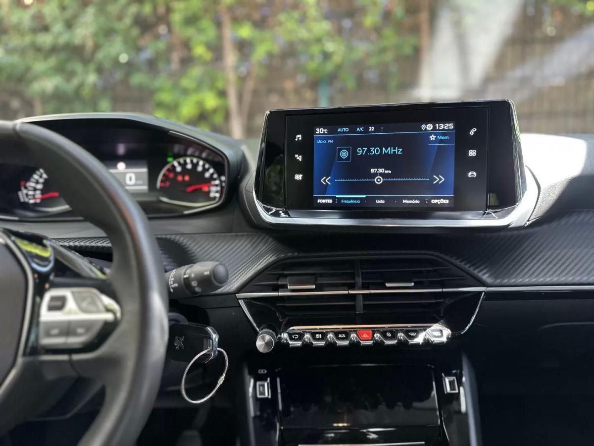 peugeot-208-2023-gasolina-1199cc