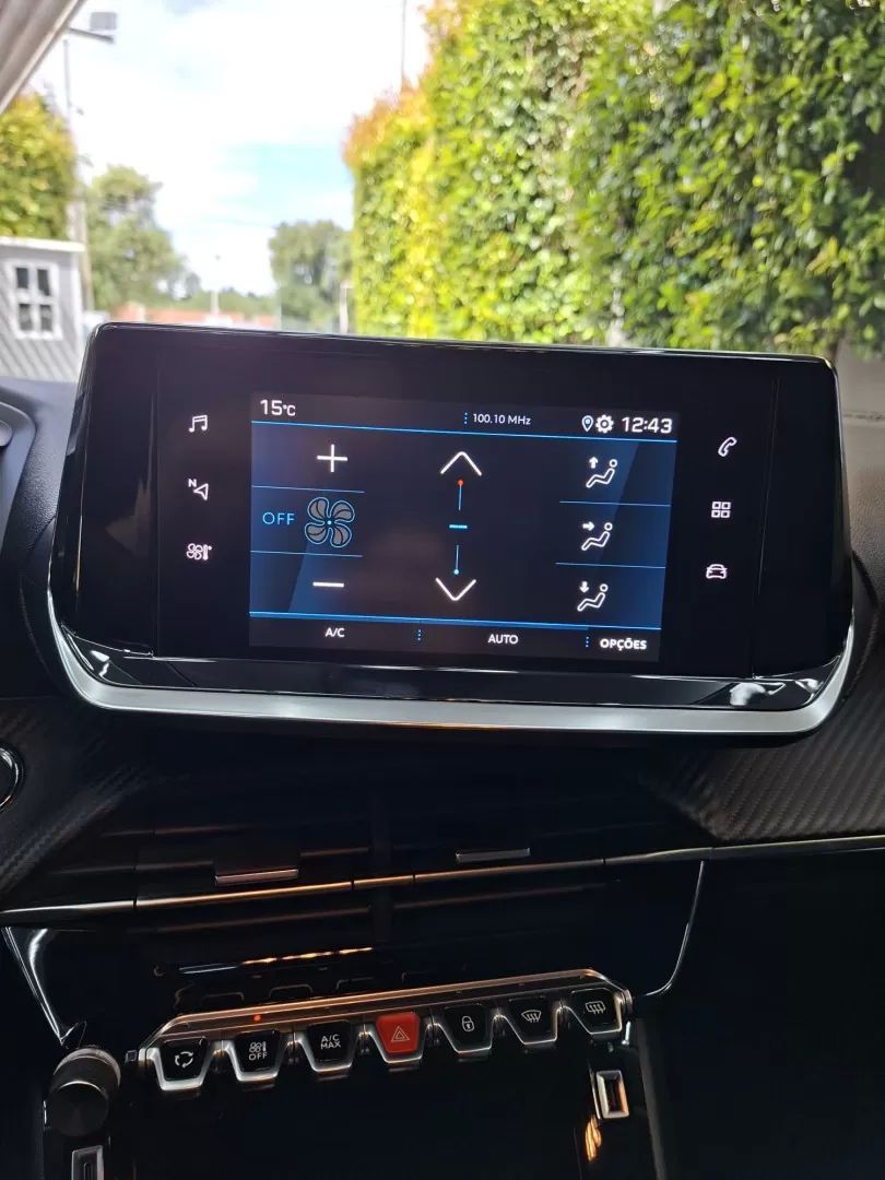 peugeot-208-2023-gasolina-1199cc