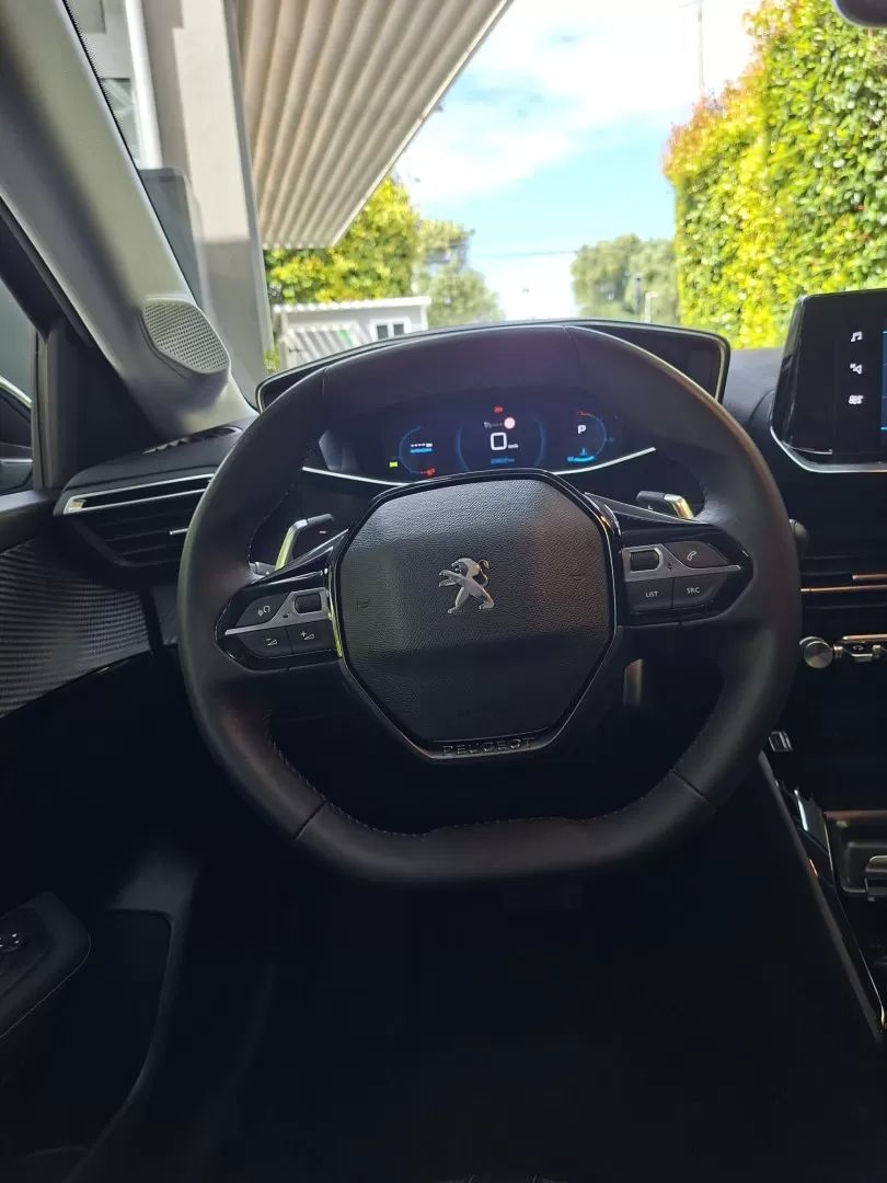 peugeot-208-2023-gasolina-1199cc