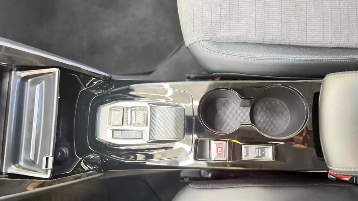 peugeot-208-2023-gasolina-1199cc