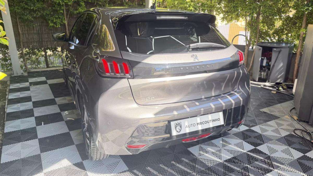 peugeot-208-2023-gasolina-1199cc
