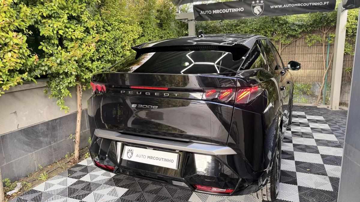 peugeot-e-3008-2025-eletrico-200cc