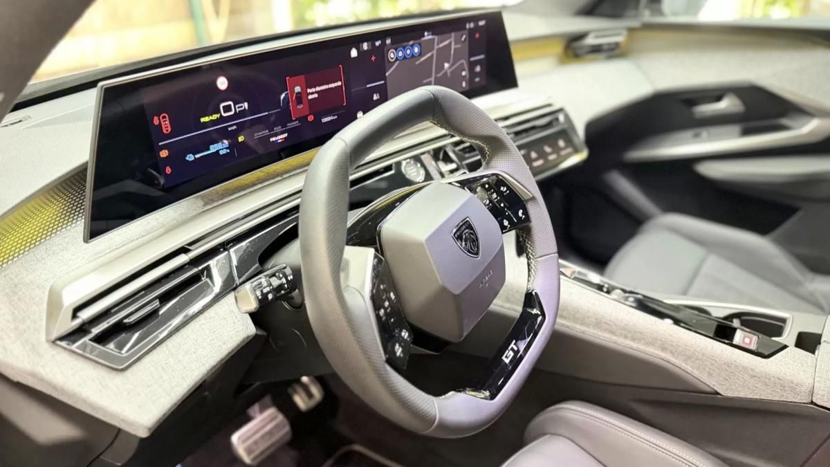 peugeot-e-3008-2025-eletrico-200cc