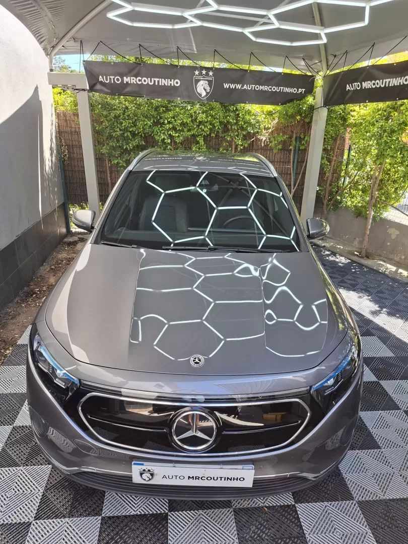 mercedes-benz-eqa-2022-eletrico-200cc