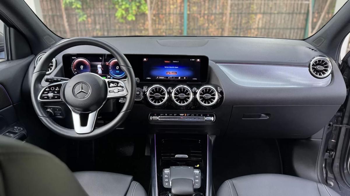 mercedes-benz-eqa-2022-eletrico-200cc