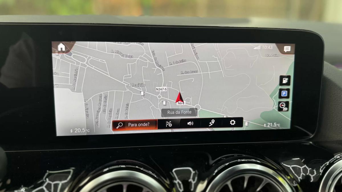 mercedes-benz-eqa-2022-eletrico-200cc
