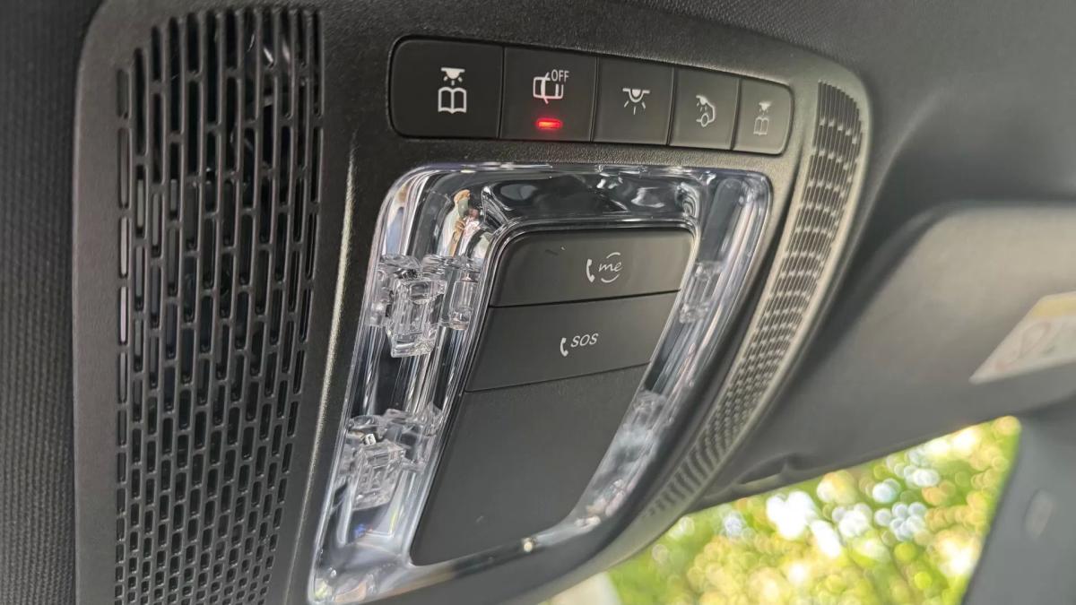 mercedes-benz-eqa-2022-eletrico-200cc