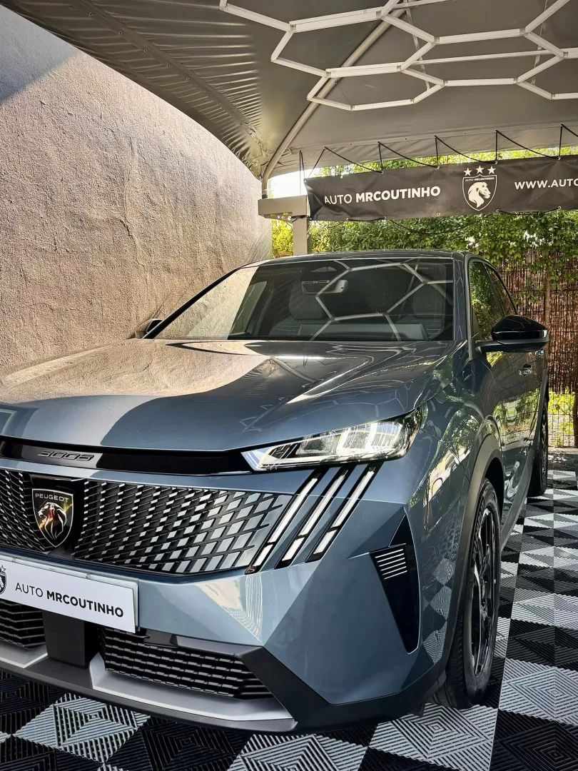 peugeot-e-3008-2025-eletrico-200cc