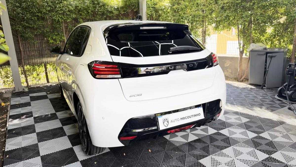 peugeot-208-2025-gasolina-1199cc