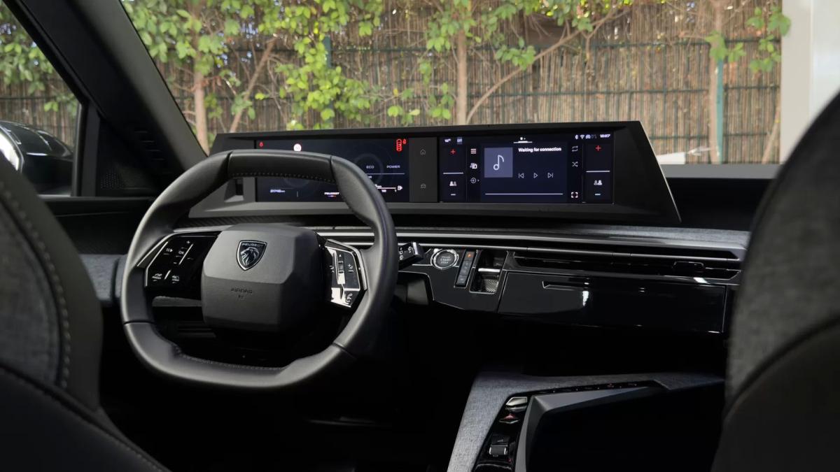 peugeot-5008-2026-gasolina-1199cc