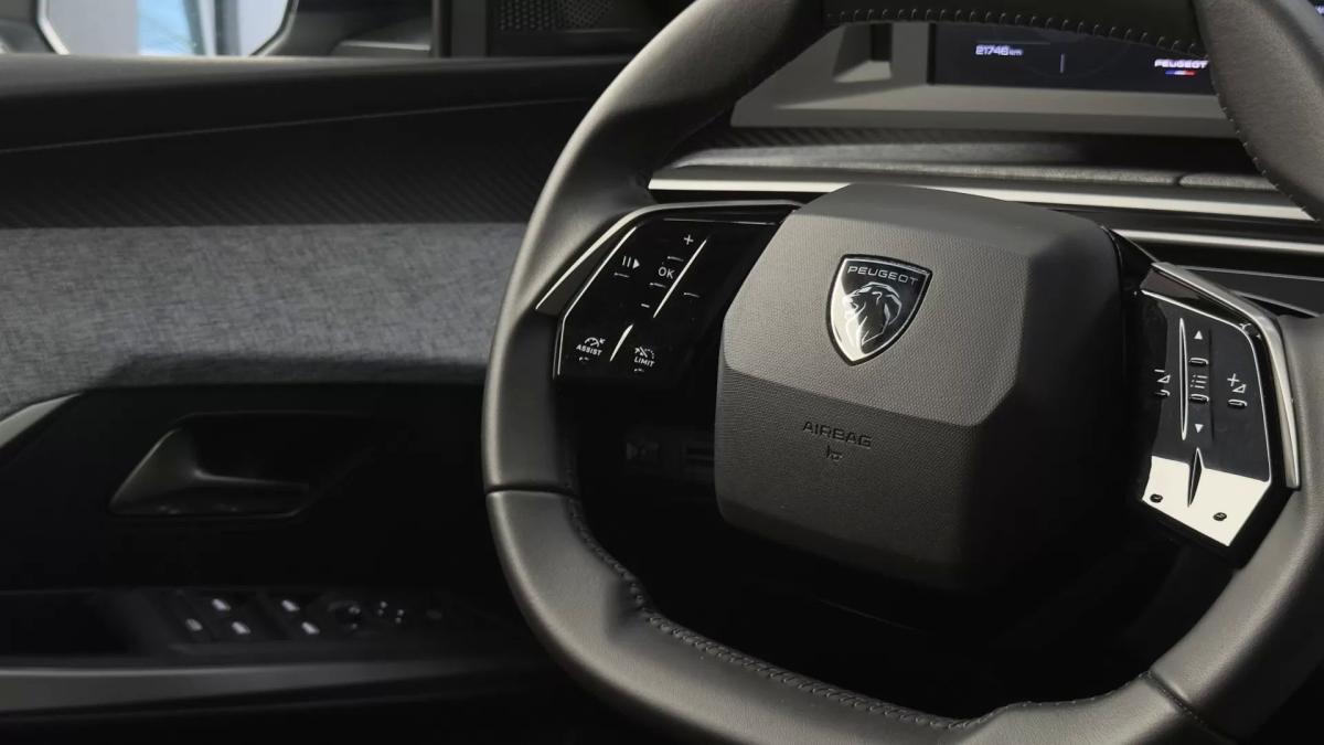 peugeot-5008-2026-gasolina-1199cc