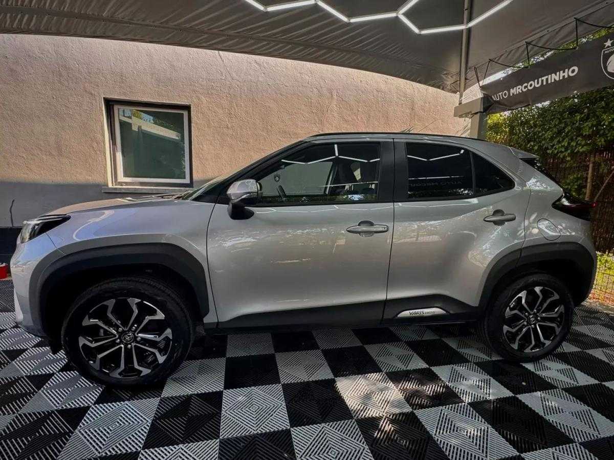 toyota-yaris-cross-2025-hibrido-a-gasolina-1490cc