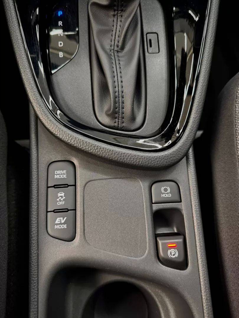 toyota-yaris-cross-2025-hibrido-a-gasolina-1490cc